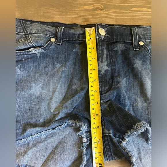 Rock & Republic Blue Slim Fit Jean Shorts - Picture 7 of 8